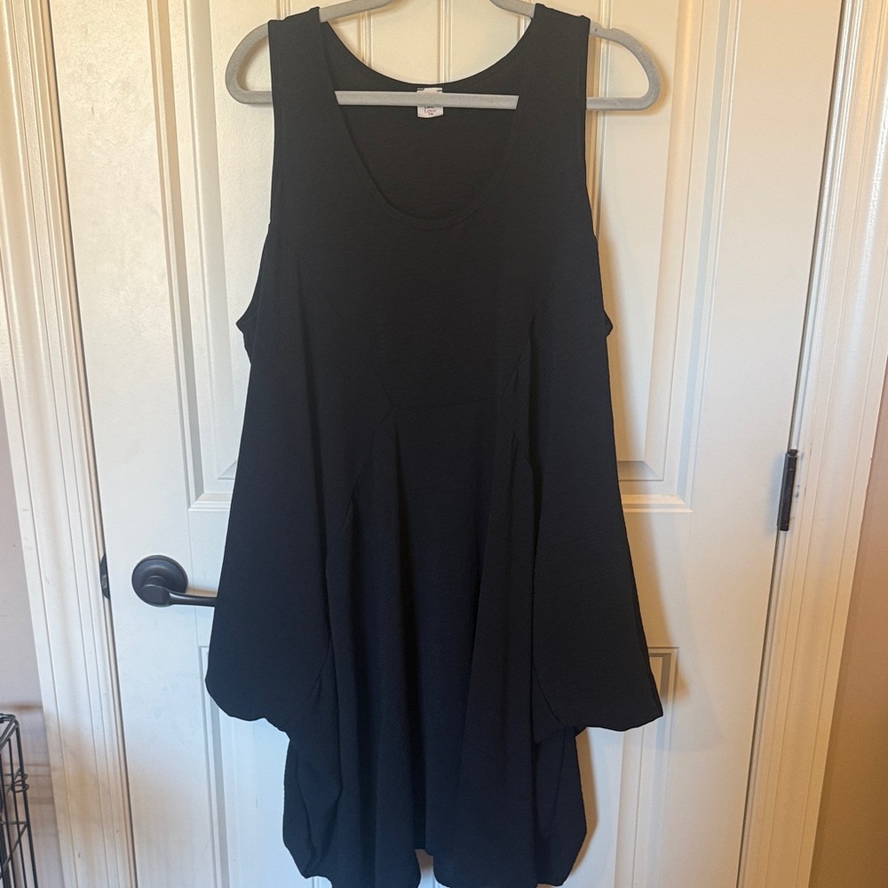 Like Love Lagenlook Chic Asymmetrical Black Dress